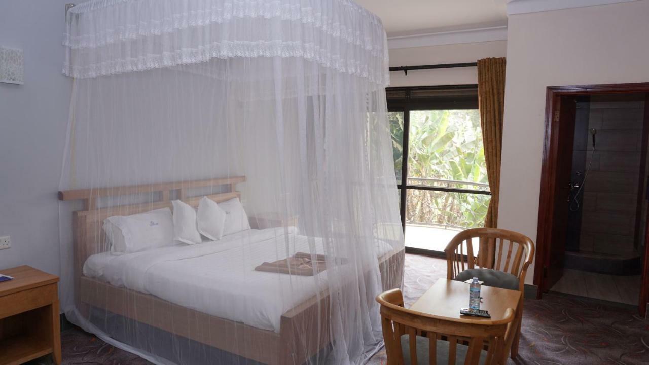 Cepha'S Inn Kabale Ngoại thất bức ảnh